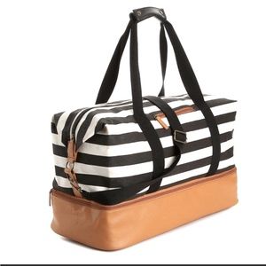 Stripped canvas weekend bag.